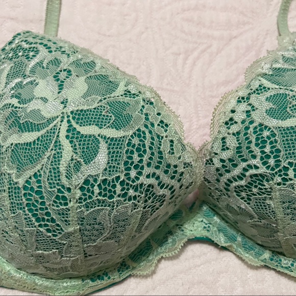 Victoria’s Secret Pink bra - Picture 2 of 3